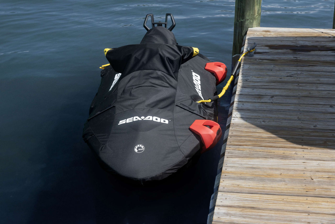 sea-doo spark trixx 2024 BRP vattenskoter kapell fender dragstång